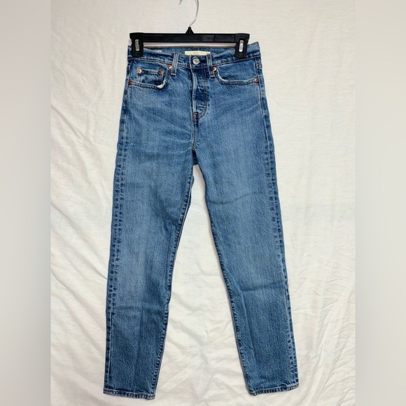 LEVI’S Wedgie  Women's Straight Leg Jeans Size 25 - Picture 2 of 9
